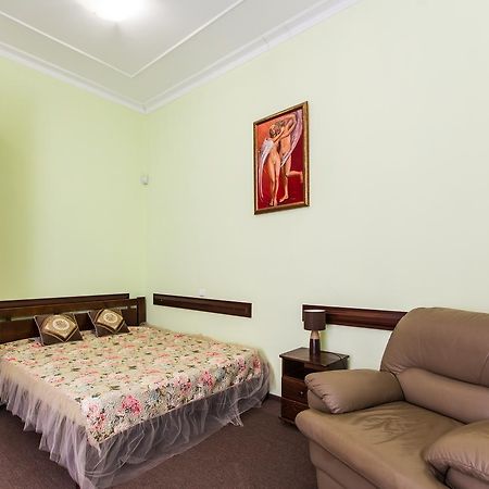 Luxury Central Two Bedroom Apartment Lwów Zewnętrze zdjęcie