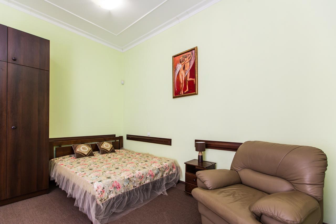 Luxury Central Two Bedroom Apartment Lwów Zewnętrze zdjęcie